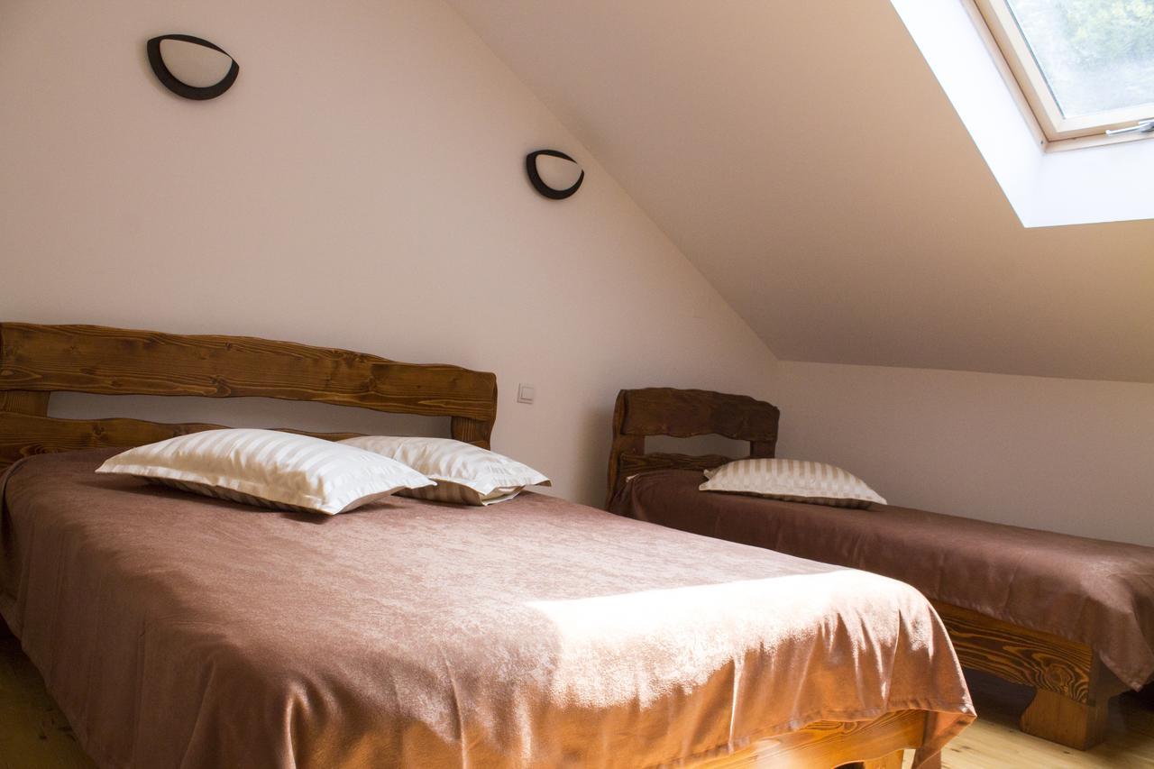 Cabana Barlogul Lupilor Villa Berevoesti Room photo
